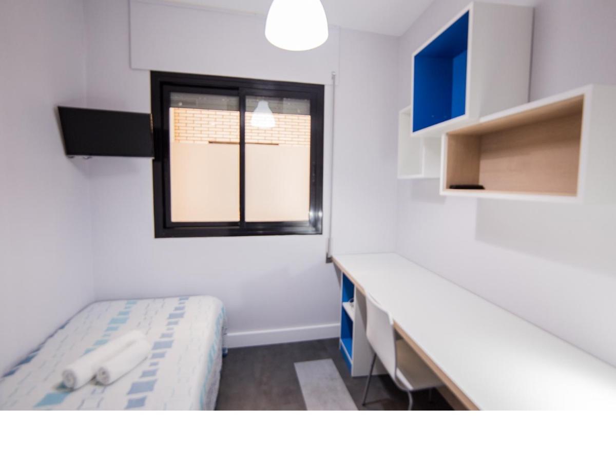 Residencia Universitaria Tagaste บาร์เซโลนา ภายนอก รูปภาพ