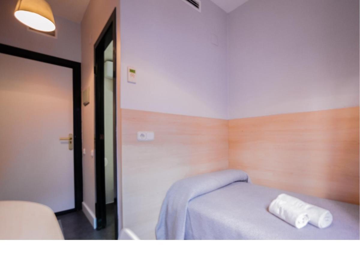Residencia Universitaria Tagaste บาร์เซโลนา ห้อง รูปภาพ